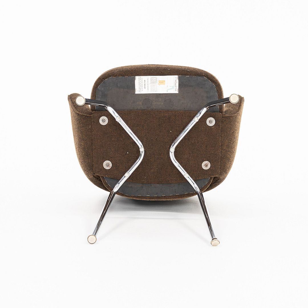 Saarinen Executive Desk Chair, Model 71 USB
