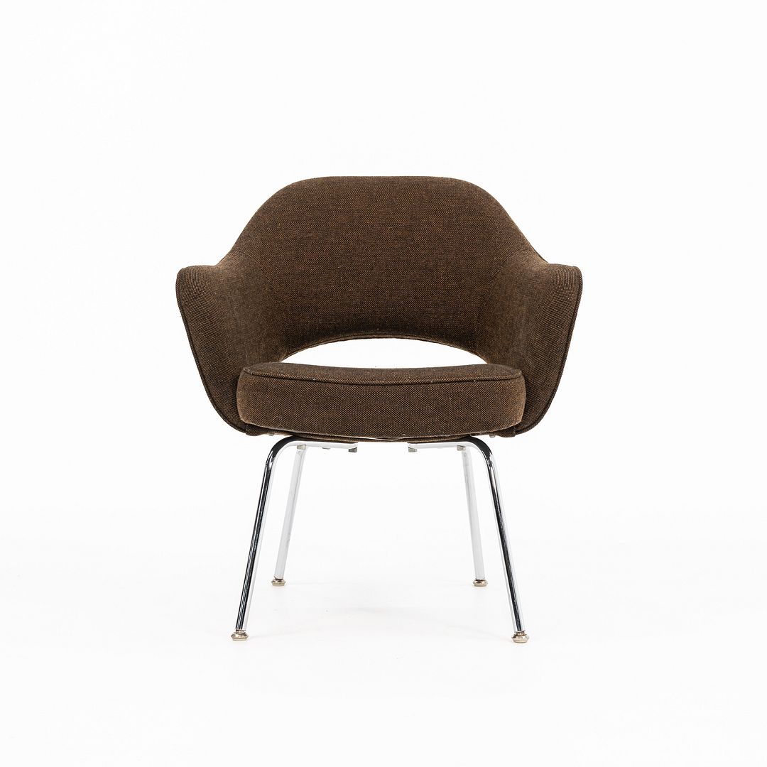 Saarinen Executive Desk Chair, Model 71 USB