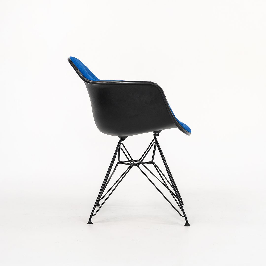 DAR 'Eiffel' Arm Chair