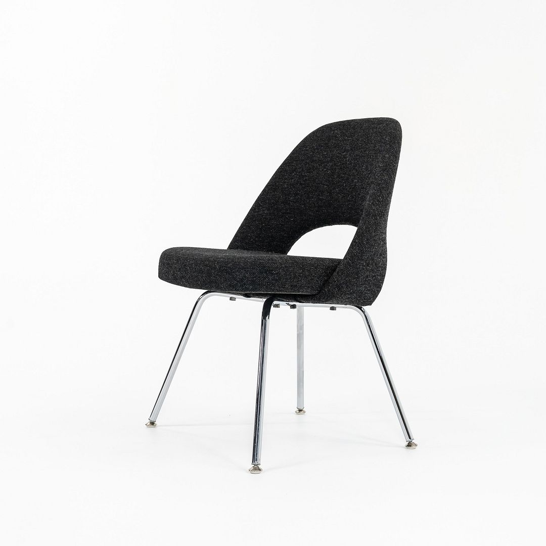 Saarinen Armless Executive Side Chair, Model 72C