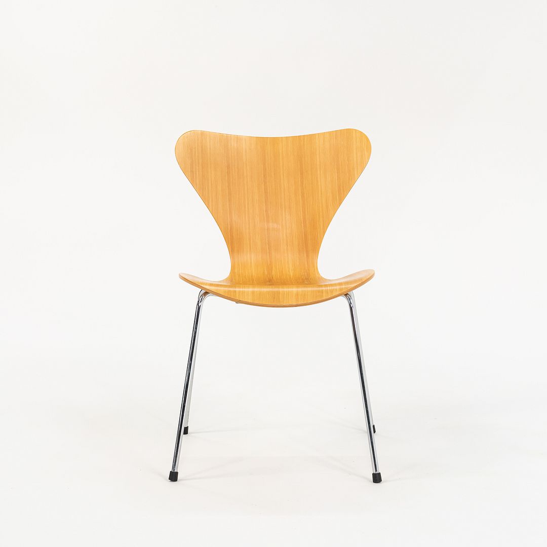 Fritz Hansen Series 7 Side Chair, Model 3107
