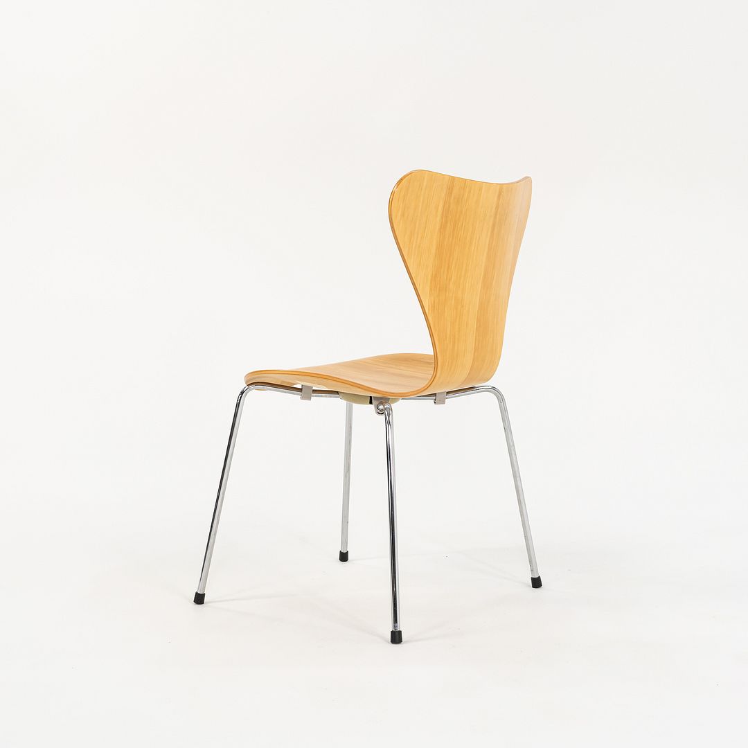 Fritz Hansen Series 7 Side Chair, Model 3107