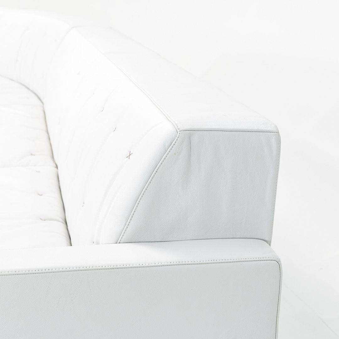 Kennedee Sofa / Sectional
