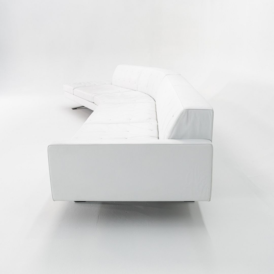 Kennedee Sofa / Sectional