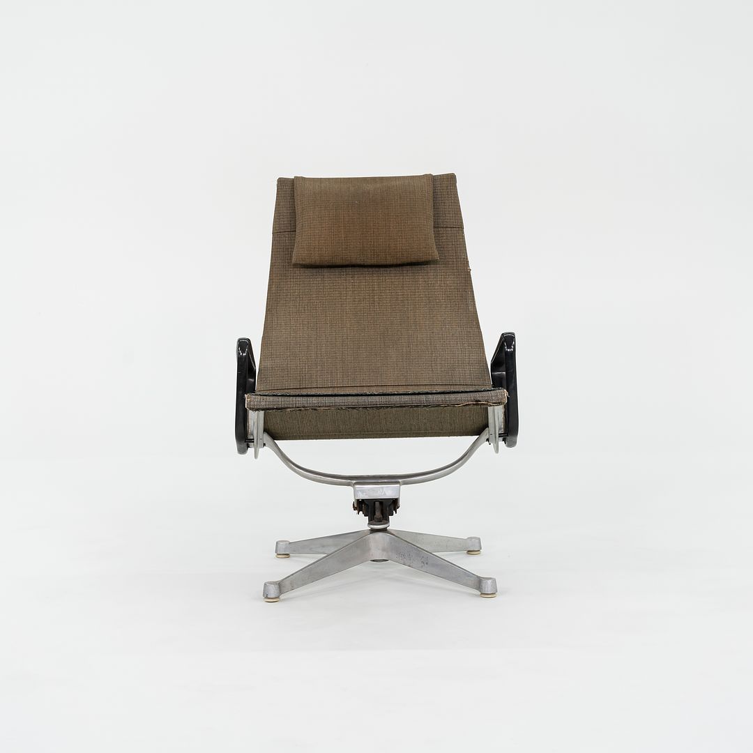 Aluminum Group Lounge Chair, model 682