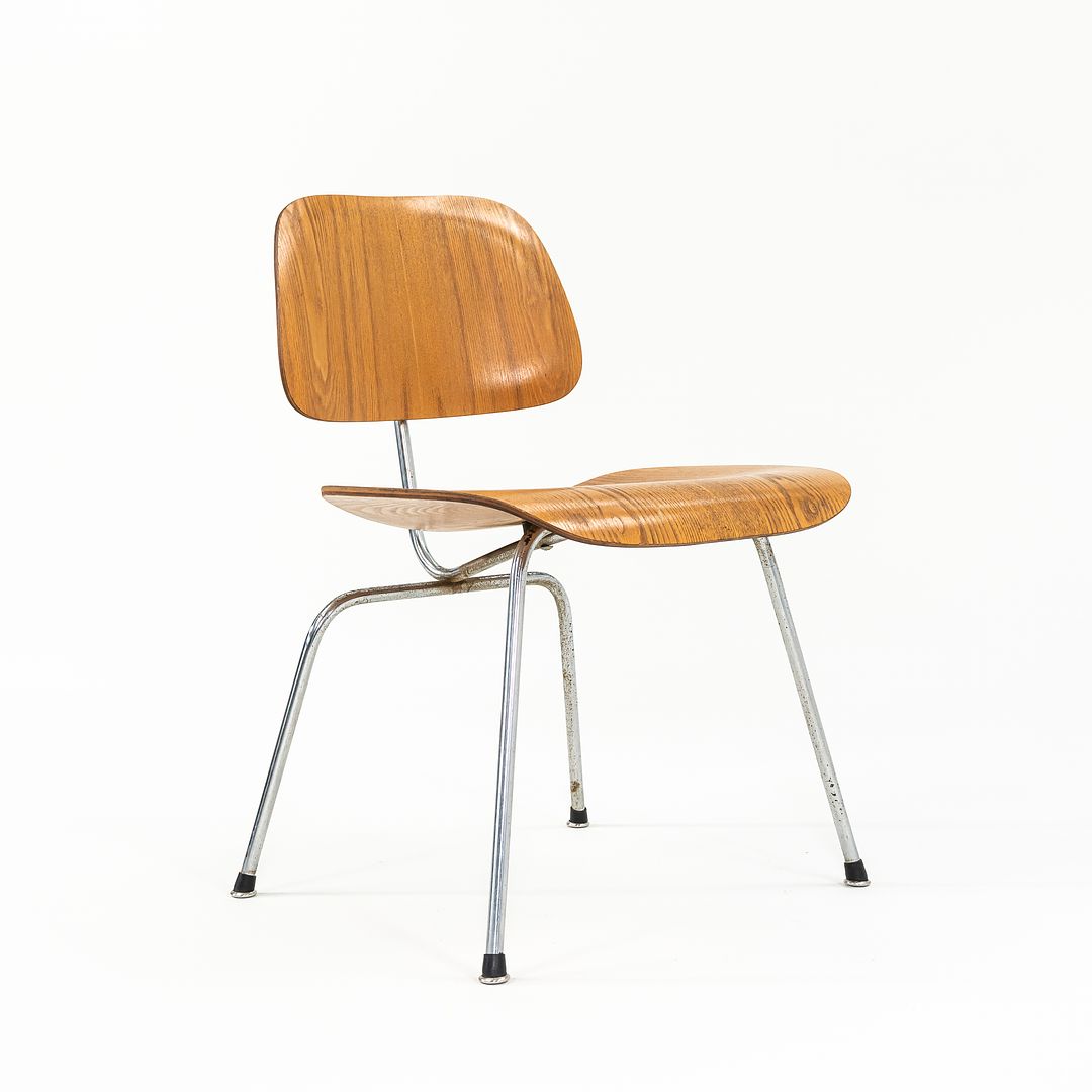 DCM Chair