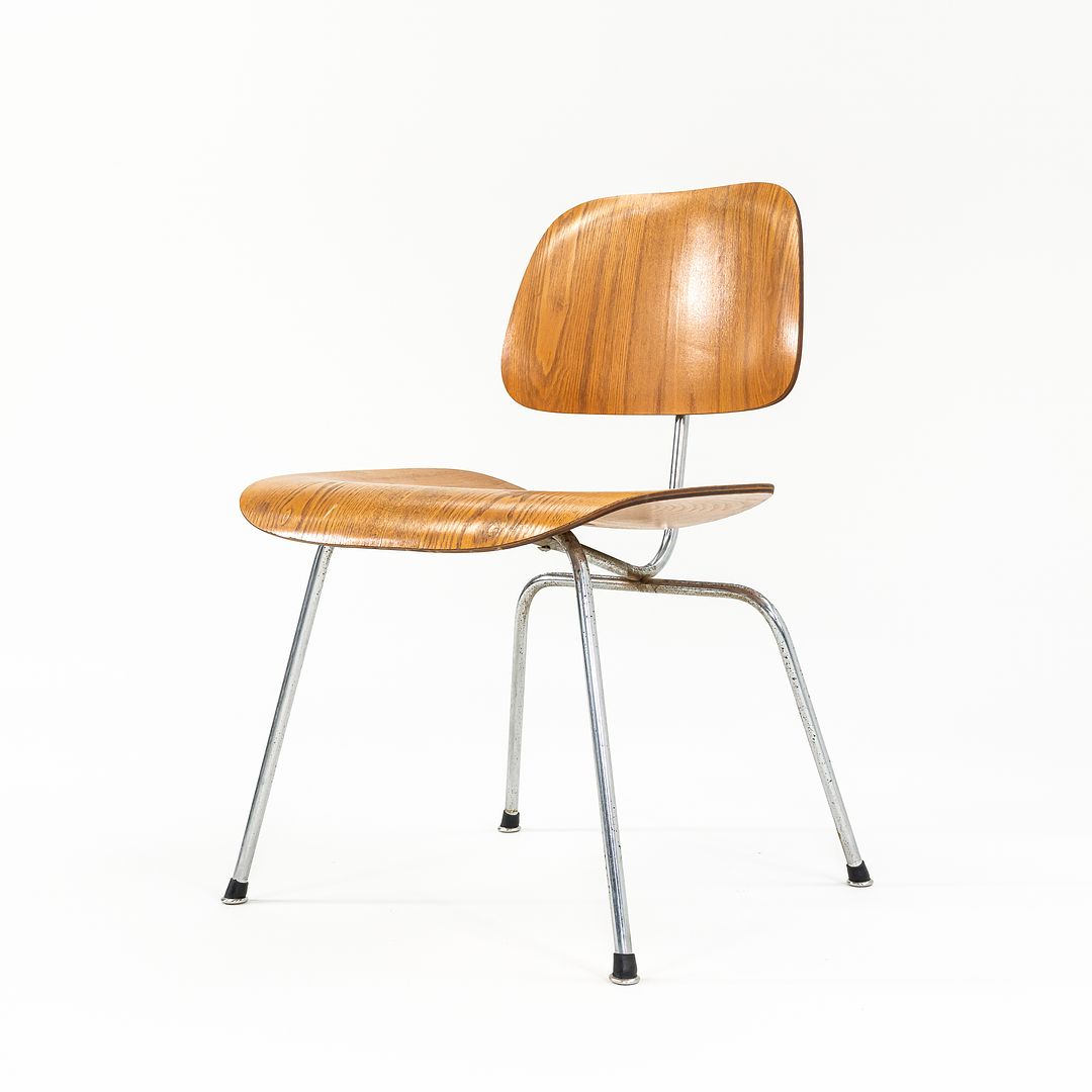 DCM Chair