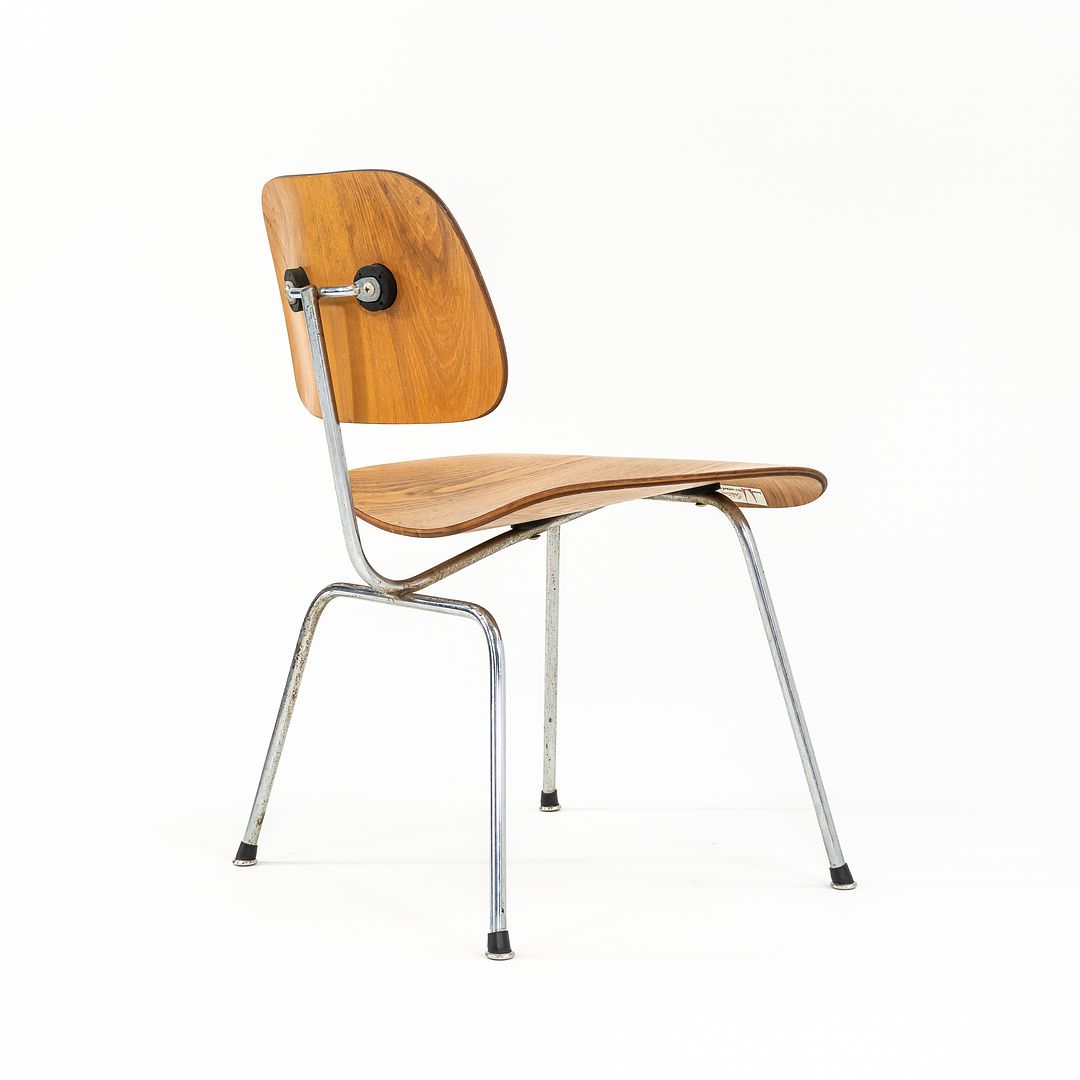 DCM Chair