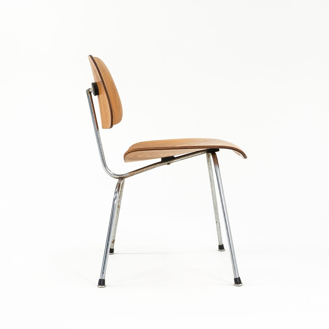 DCM Chair