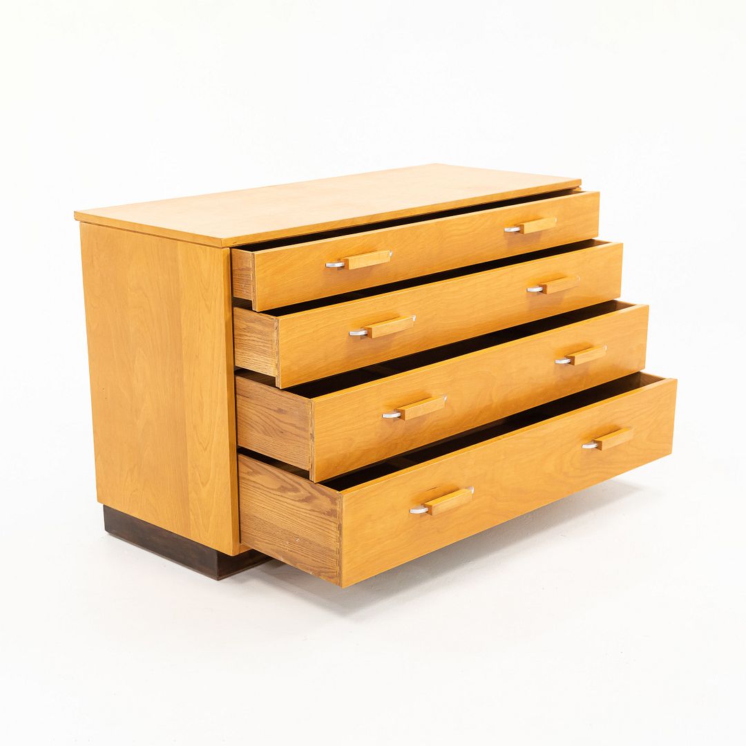 Flexible Home Arrangements 4-Drawer Dresser