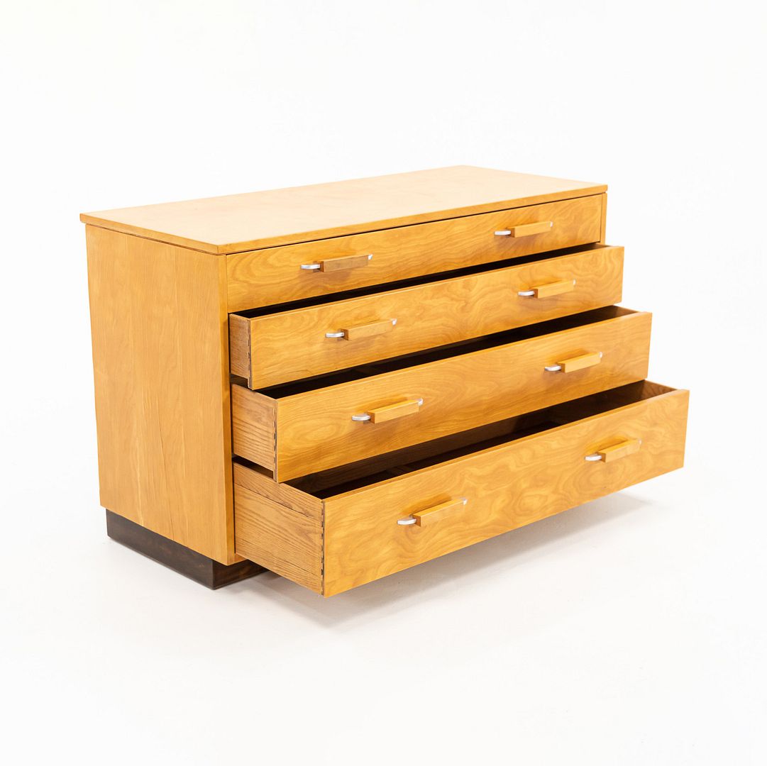 Flexible Home Arrangements Birch 4-Drawer Drawer Dresser