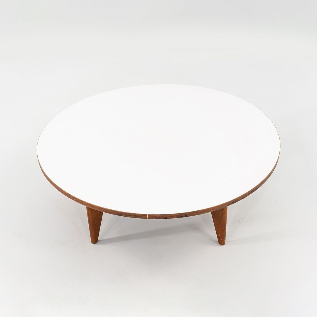 5059 Coffee Table
