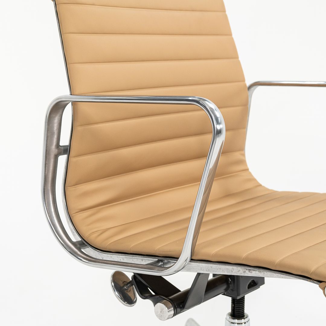 Eames Aluminum Group Management Desk Chair