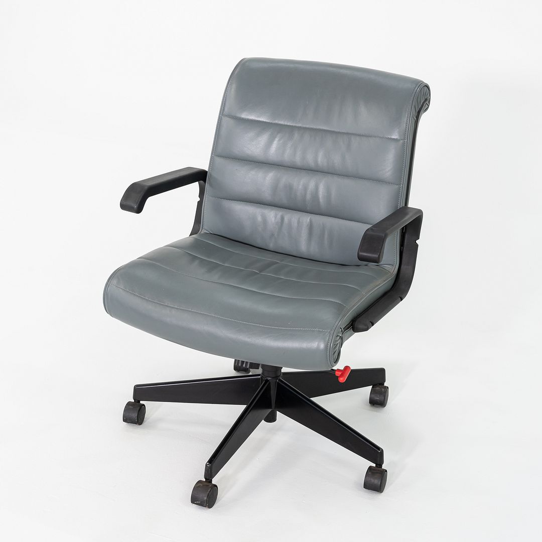 Sapper Management Chair