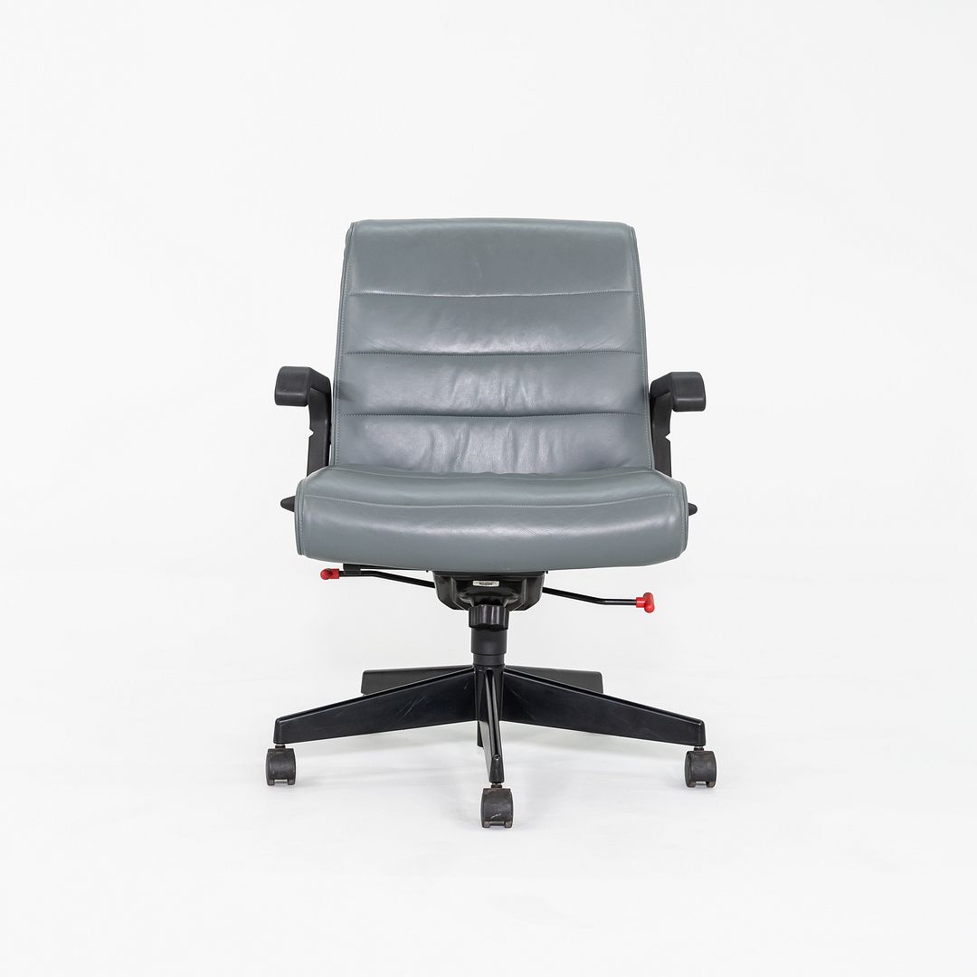 Sapper Management Chair