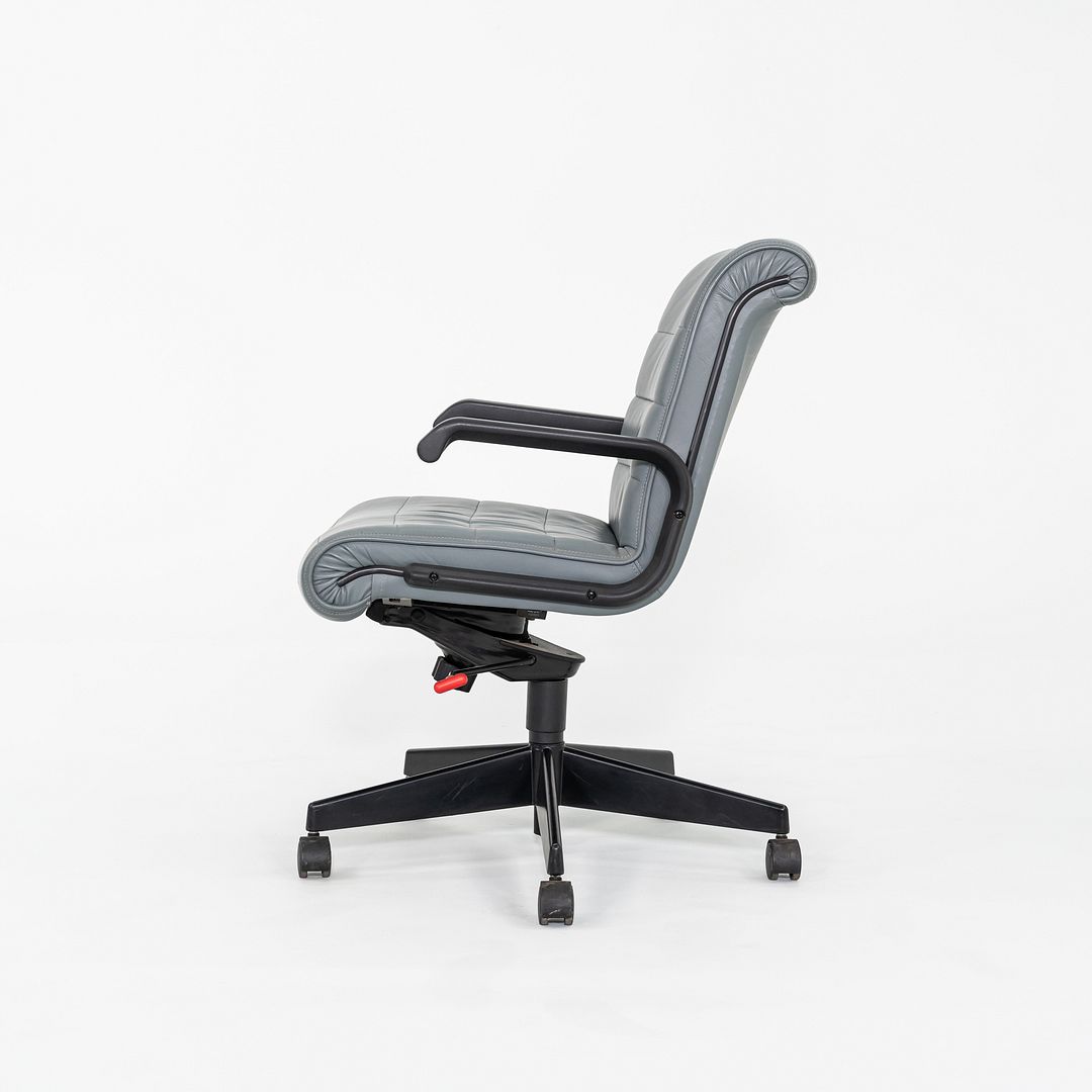 Sapper Management Chair