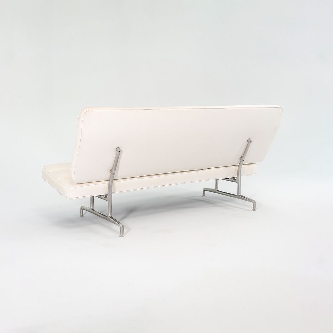 Eames 3473 Sofa