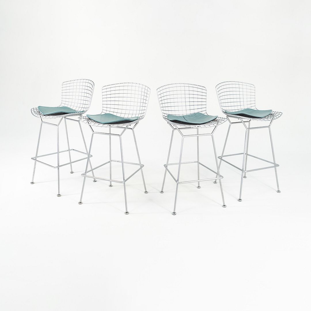 Bertoia Bar Stool, Model 428C