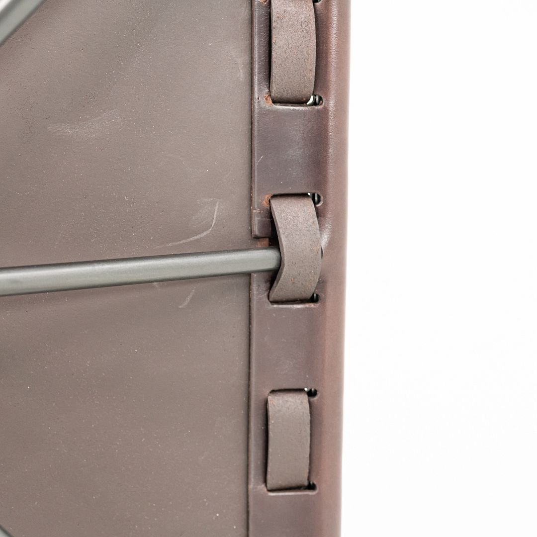 TG-19 Sling Ottoman