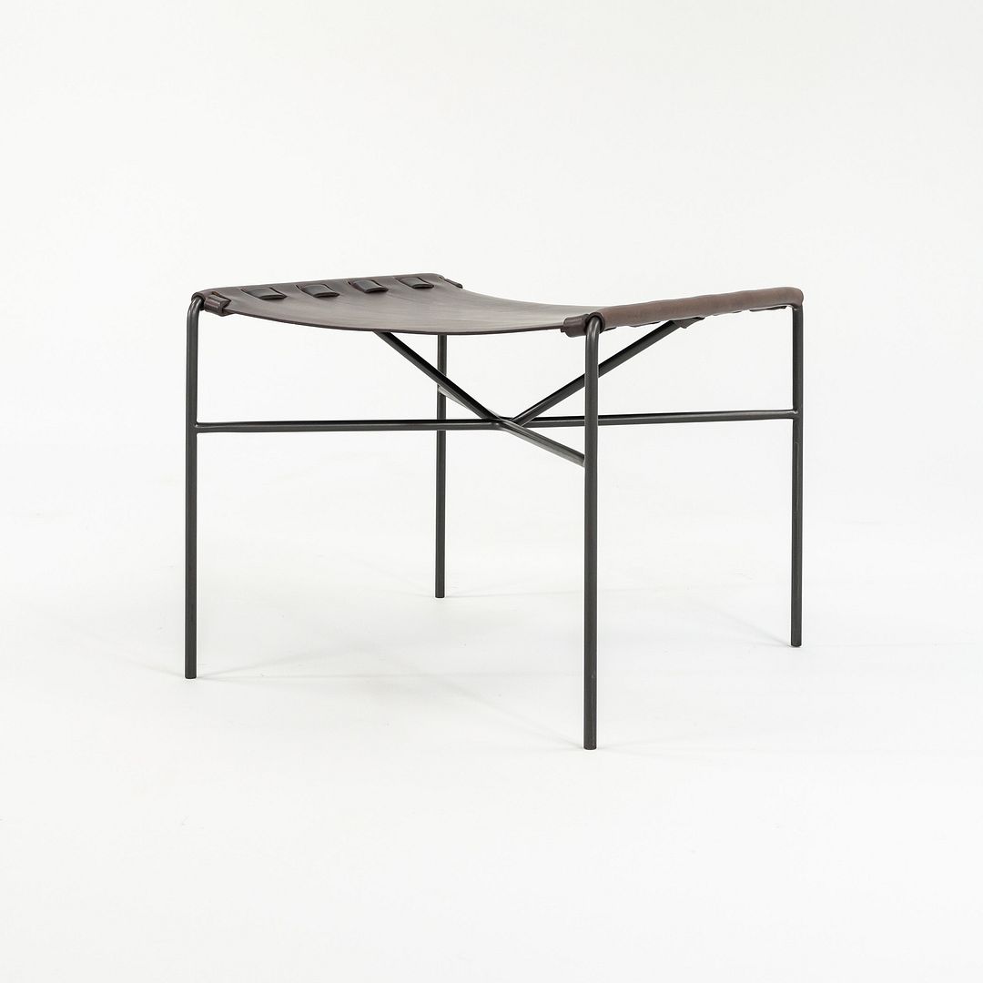 TG-19 Sling Ottoman