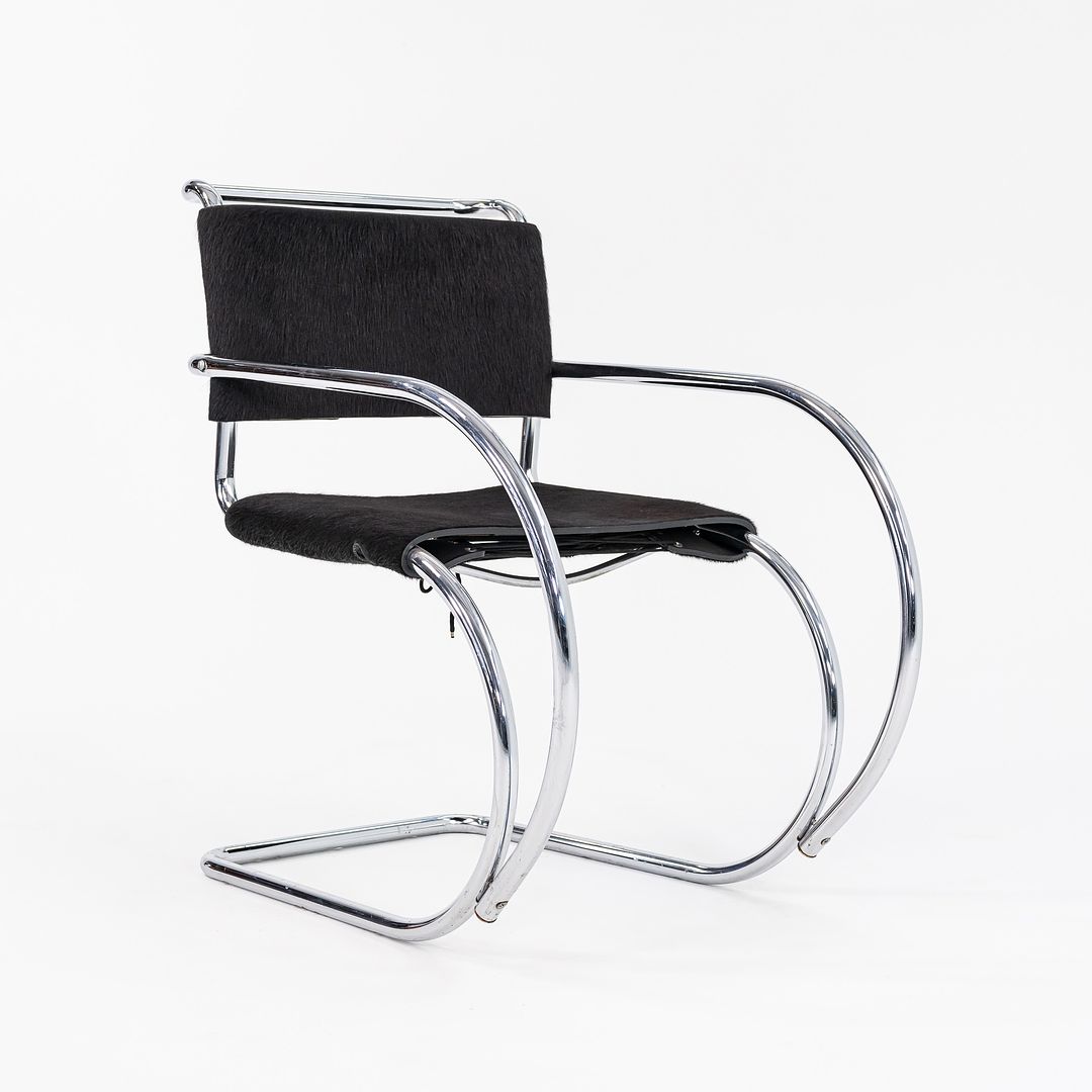 MR20 Chair