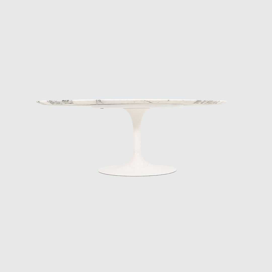 Knoll Saarinen Pedestal Oval Coffee Table