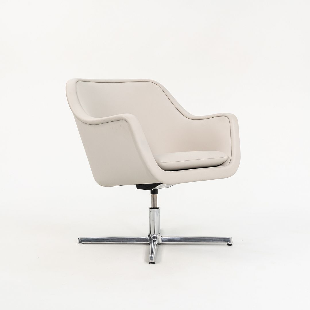 Bumper Lounge Chair with Arms