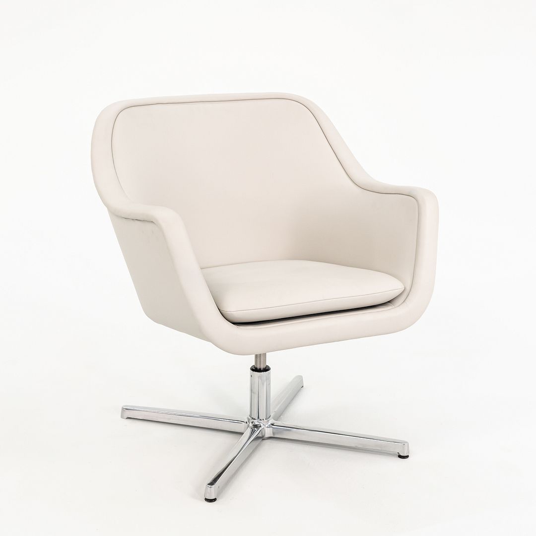 Bumper Lounge Chair with Arms