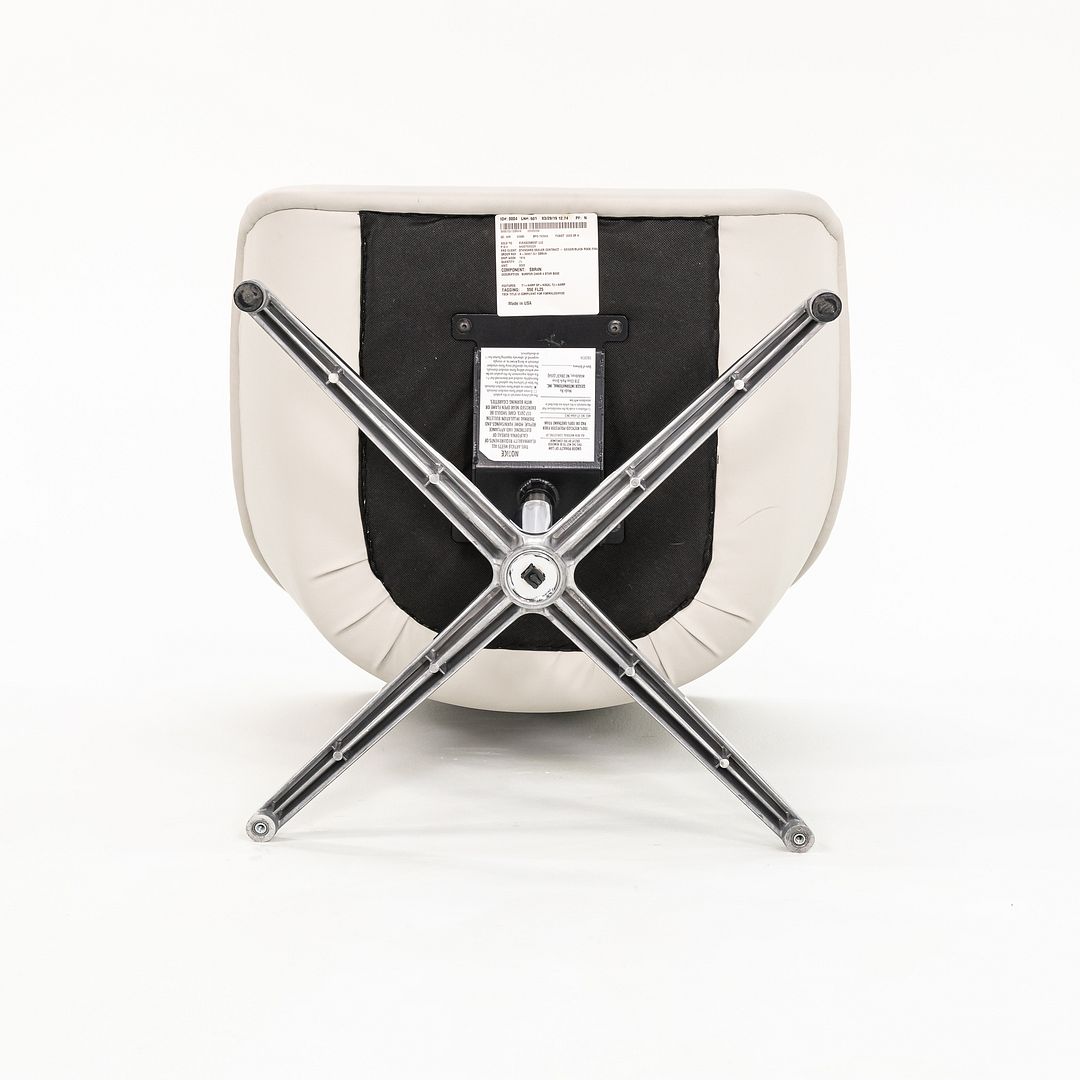 Bumper Lounge Chair with Arms