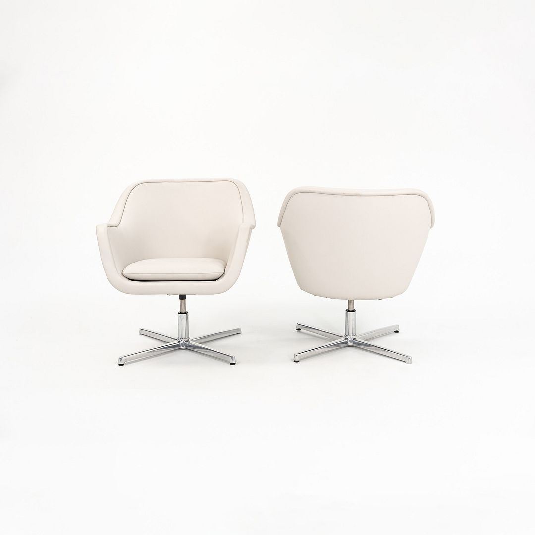 Bumper Lounge Chair with Arms
