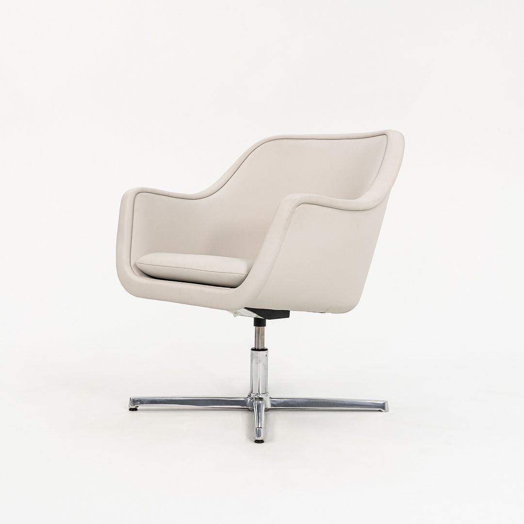 Bumper Lounge Chair with Arms