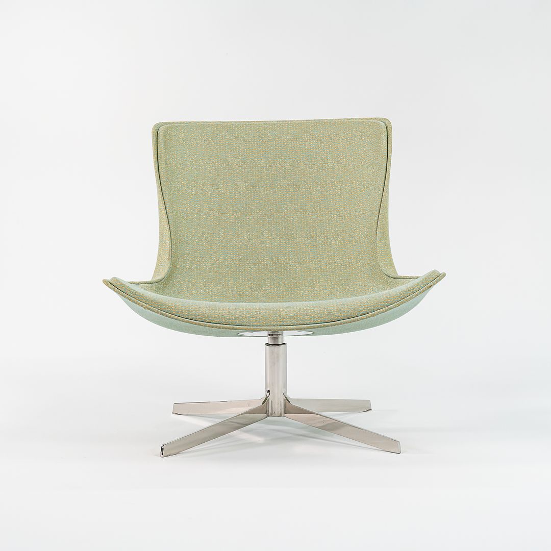 Vika Lounge Chair