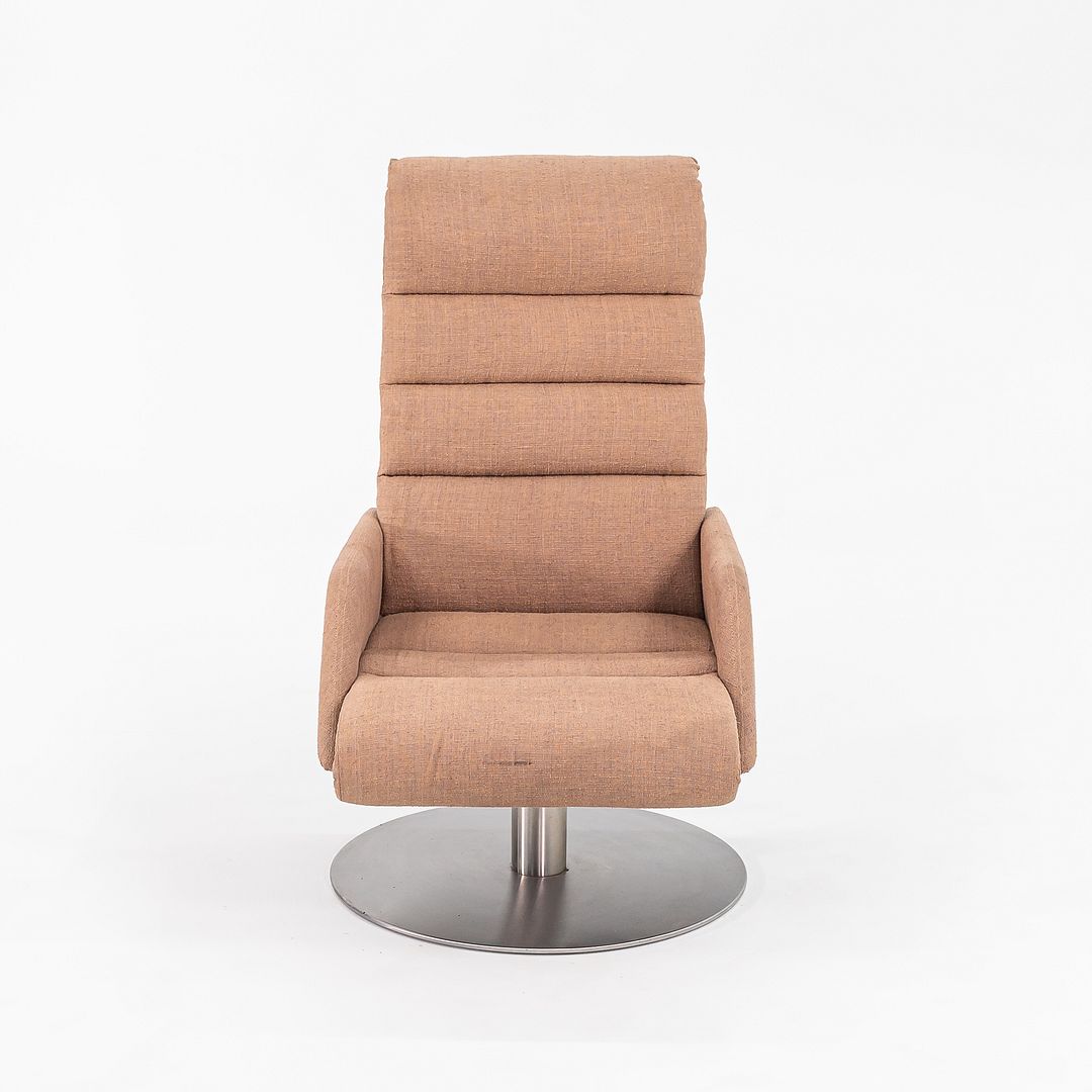 Swivel Lounge Chair