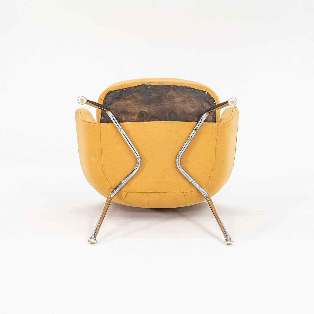Knoll Saarinen Executive Armchair, Model 68 UPC