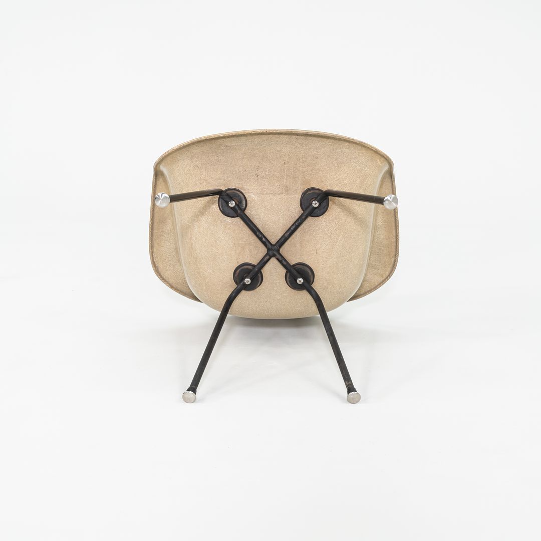 DAX Chair