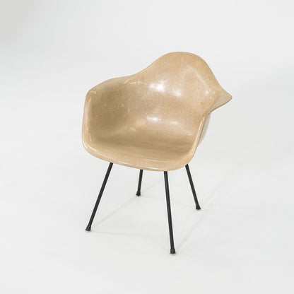 DAX Chair