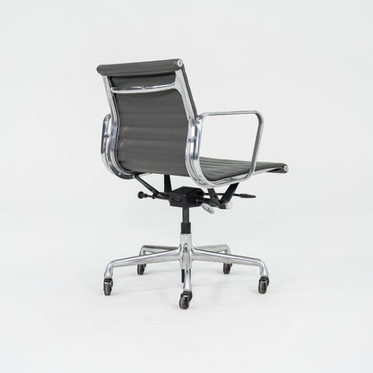 Aluminum Group Management Chair, EA335