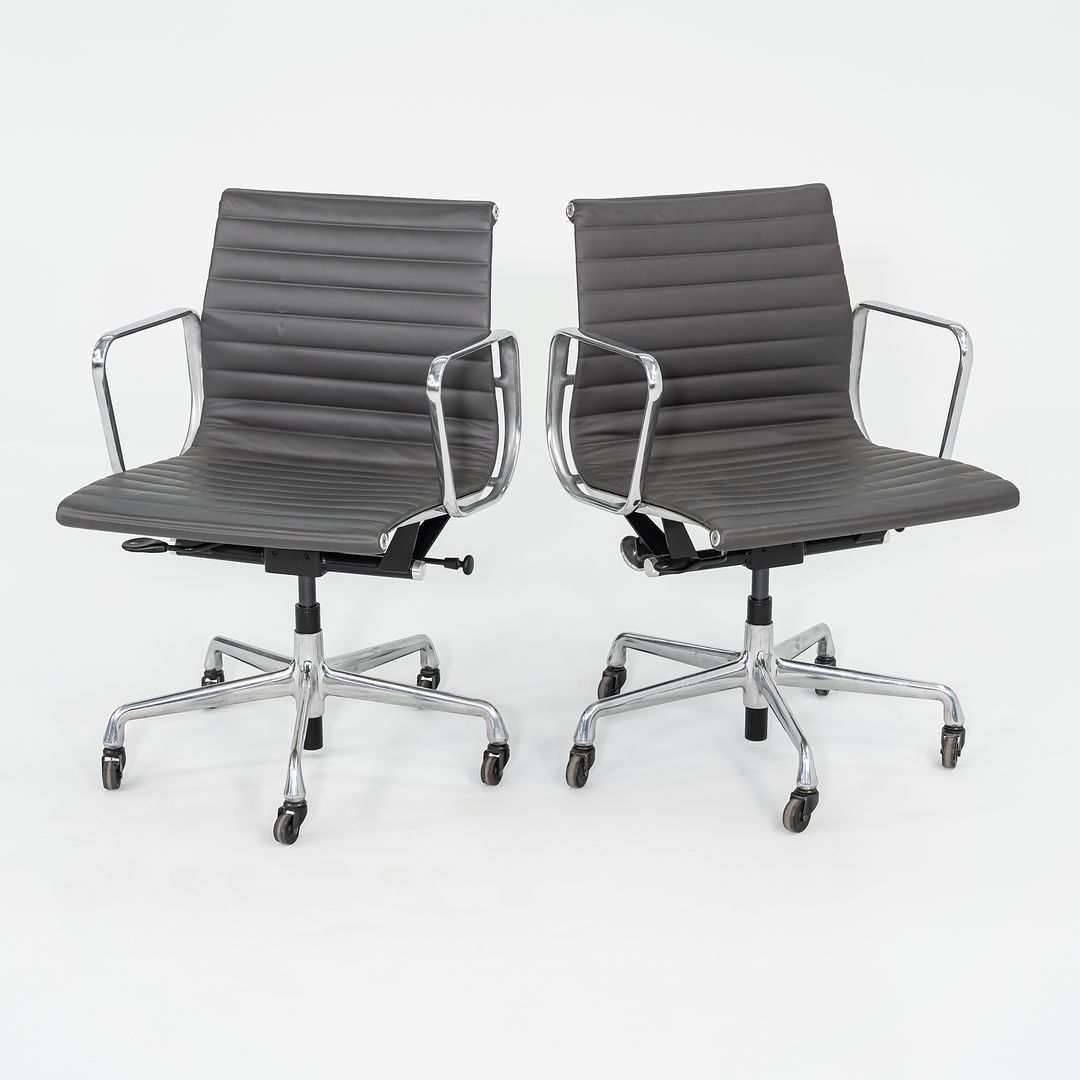 Aluminum Group Management Chair, EA335