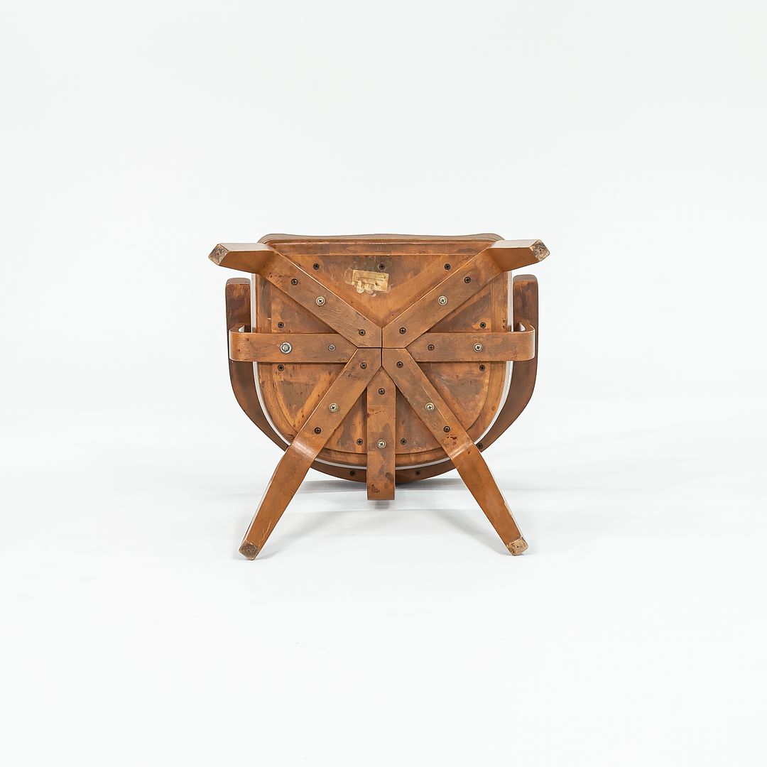 W199 Armchair
