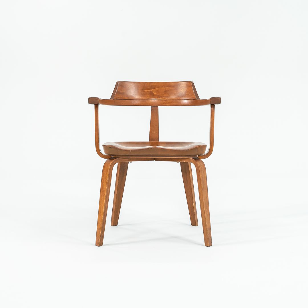 W199 Armchair