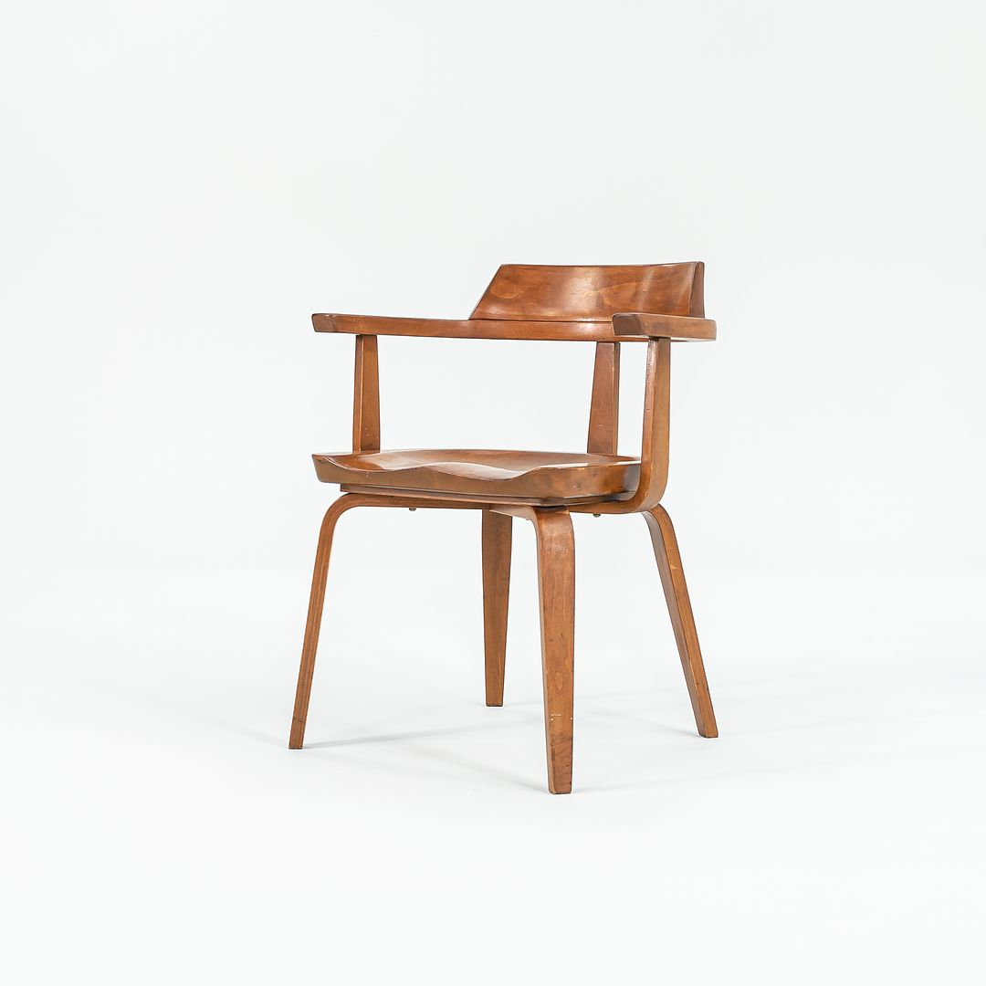 W199 Armchair