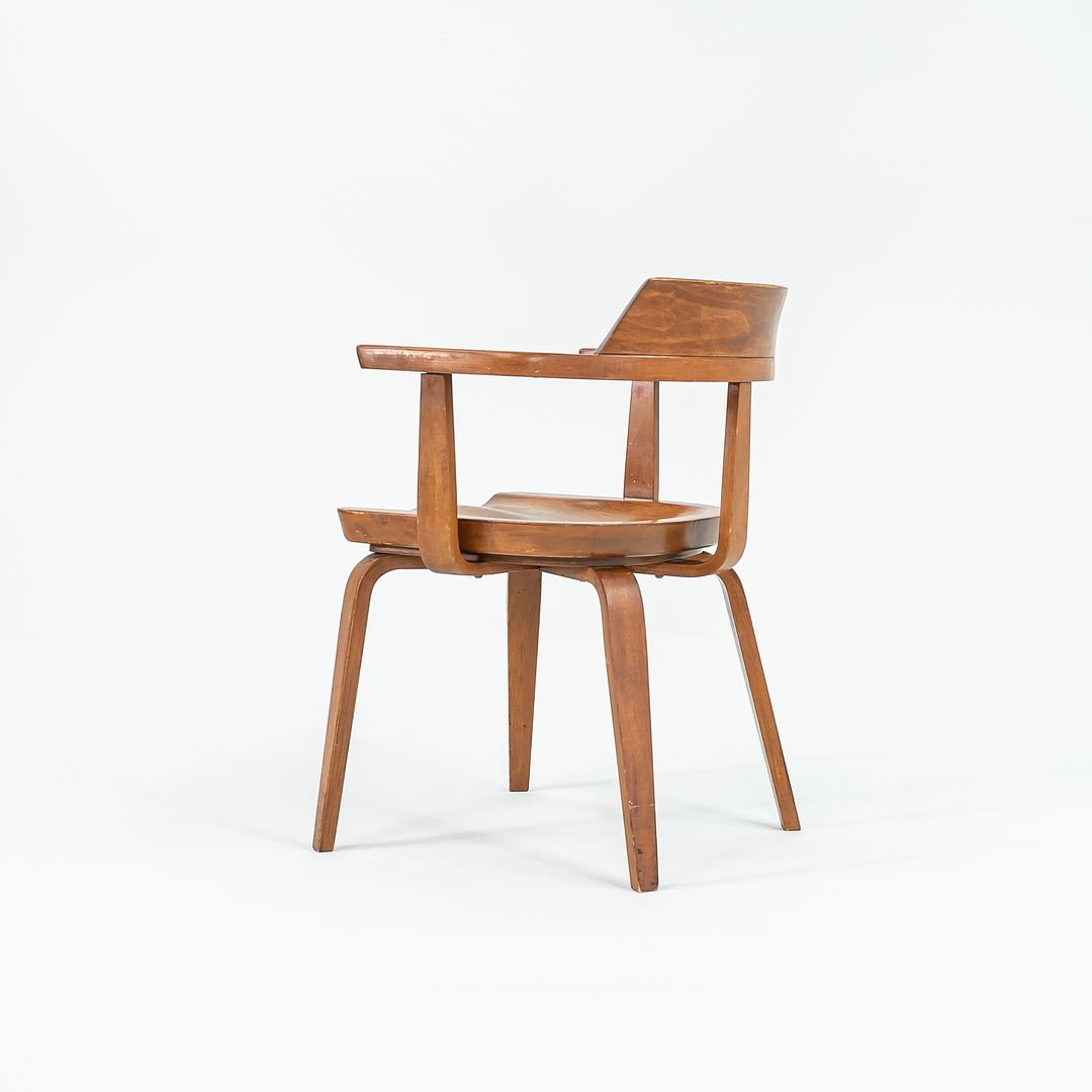 W199 Armchair