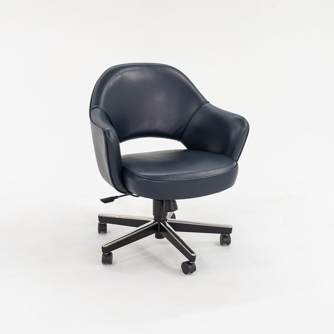 Saarinen Executive Arm Chair with Swivel Base
