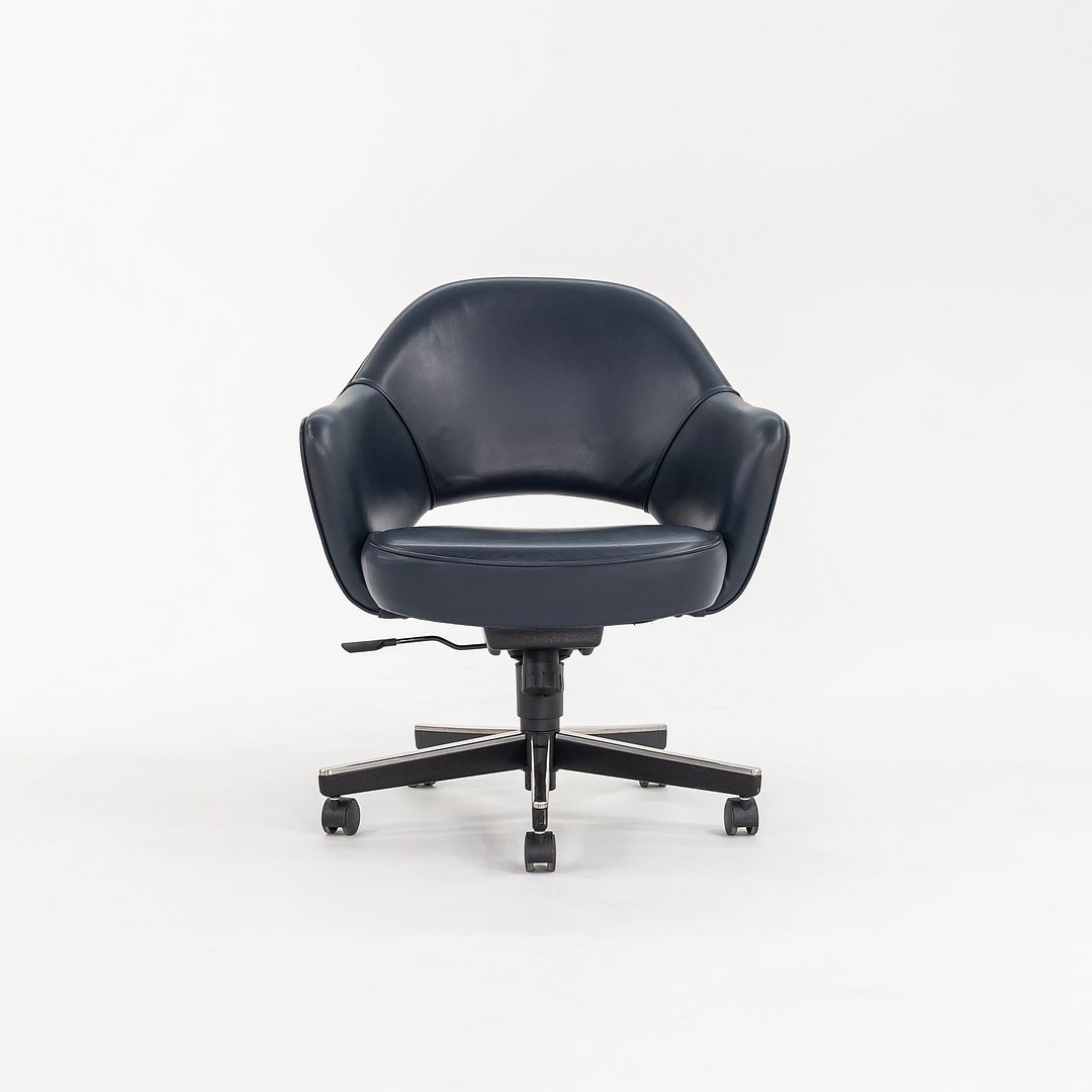 Saarinen Executive Arm Chair with Swivel Base