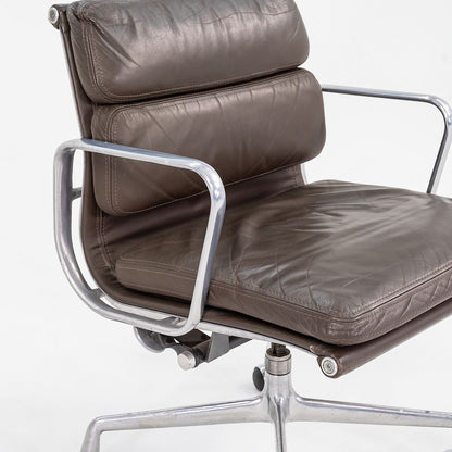 Soft Pad Management Chair, EA418