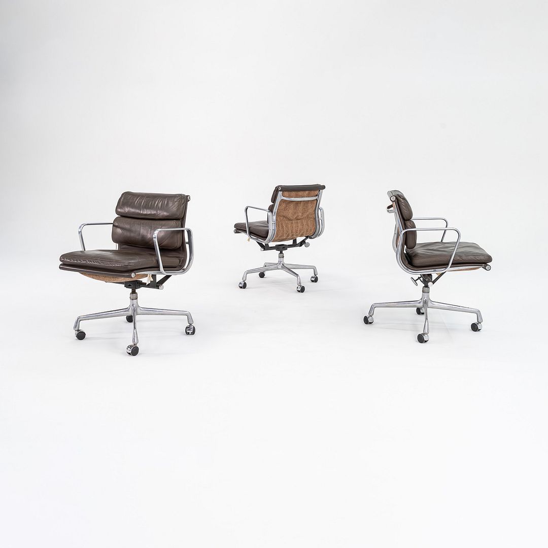 Soft Pad Management Chair, EA418