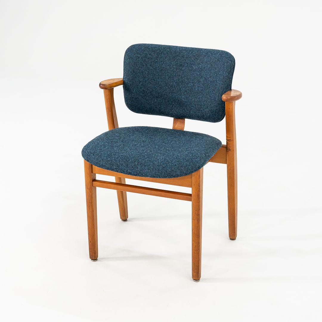 Domus Chair