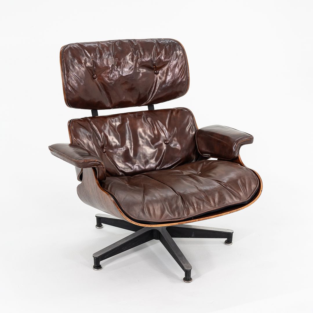 670 and 671 Lounge Chair with Ottoman