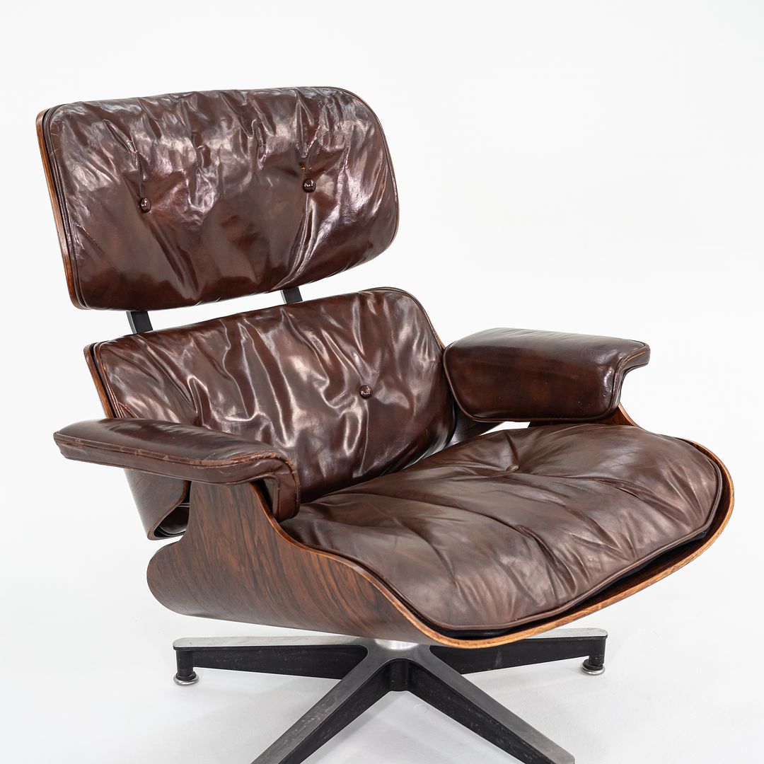 670 and 671 Lounge Chair with Ottoman