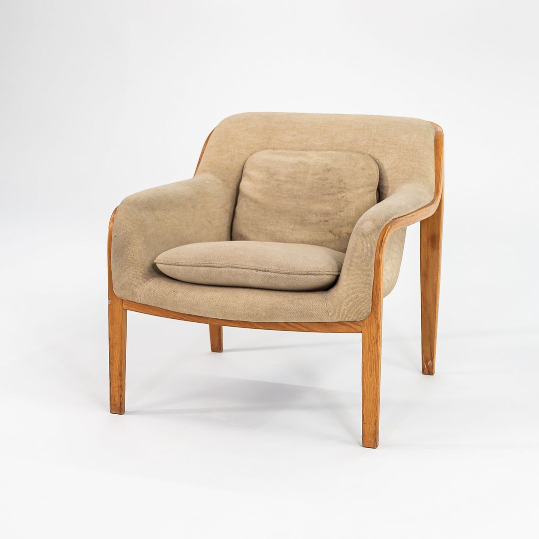 1315 Lounge Chairs
